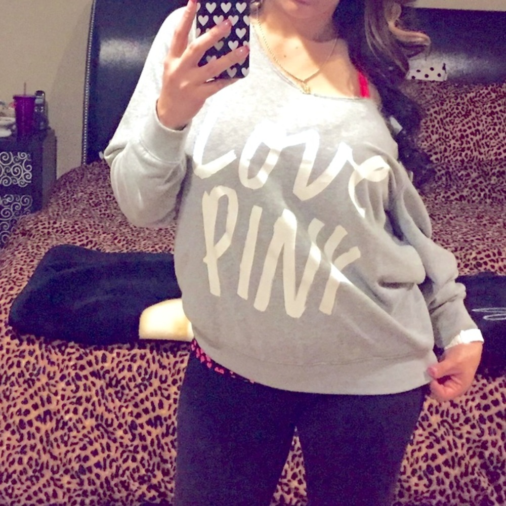 Off the should VS PINK sweatshirt